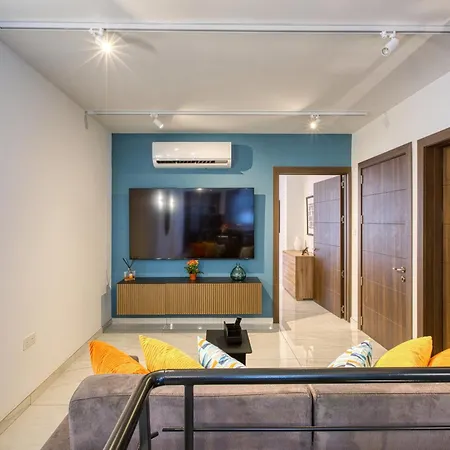 St Venera Penthouse 2 Balconies Big Screen Tv Appartamento