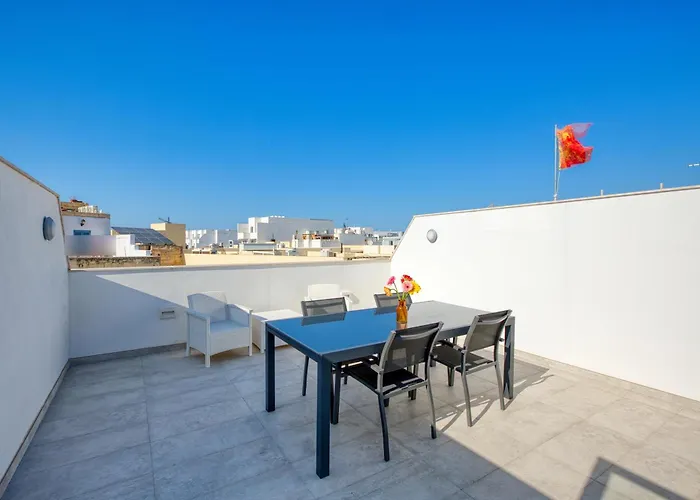 St Venera Penthouse 2 Balconies Big Screen Tv Apartament