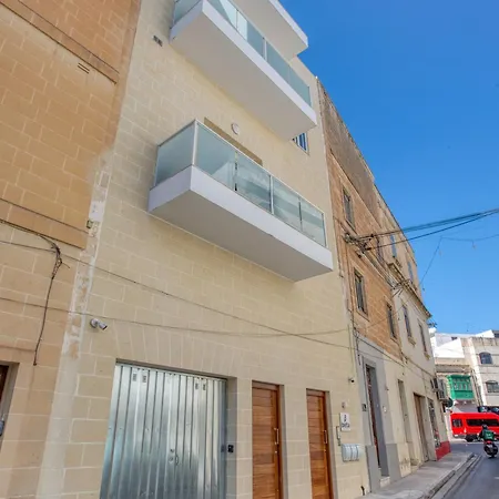 Апартаменты St Venera Penthouse 2 Balconies Big Screen Tv Santa Vennera