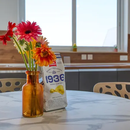 Апартаменты St Venera Penthouse 2 Balconies Big Screen Tv *