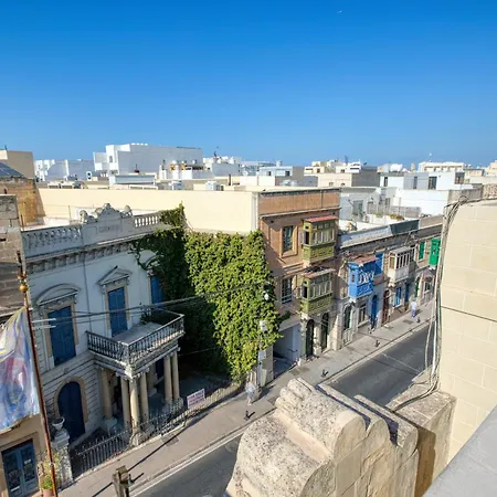 St Venera Penthouse 2 Balconies Big Screen Tv Appartement