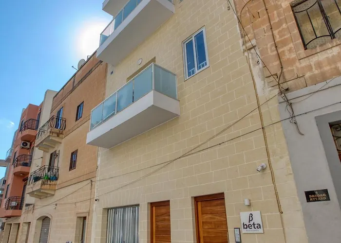 St Venera Penthouse 2 Balconies Big Screen Tv Santa Vennera