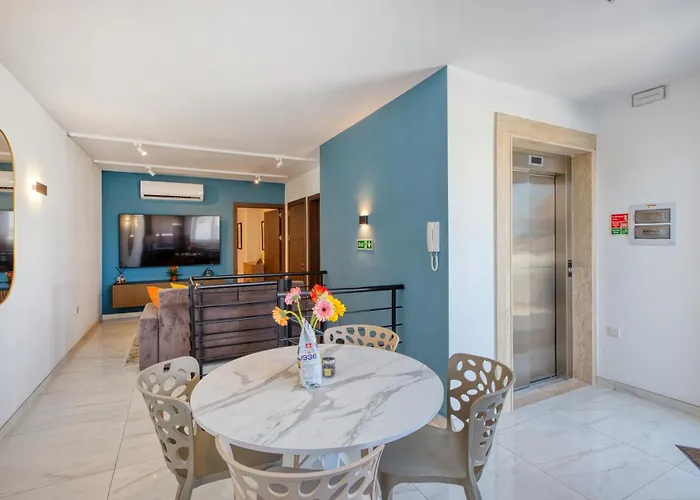 St Venera Penthouse 2 Balconies Big Screen Tv 아파트 *